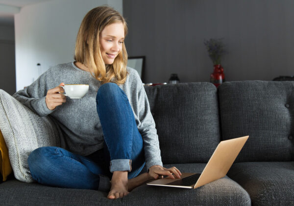 Giao diện website khách hàng SUMEDIA
